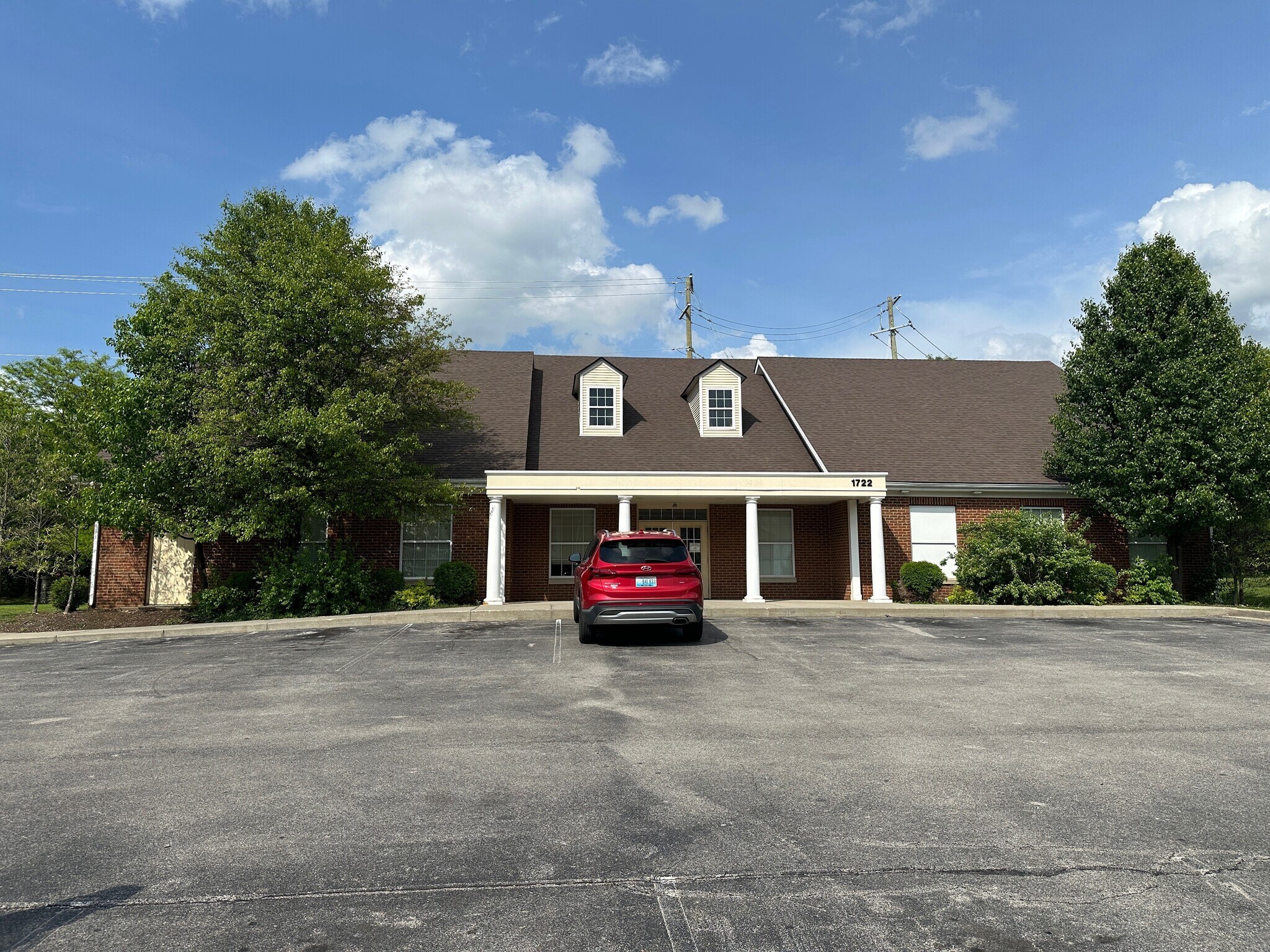 1710 Sharkey Way, Lexington, KY for sale Primary Photo- Image 1 of 1