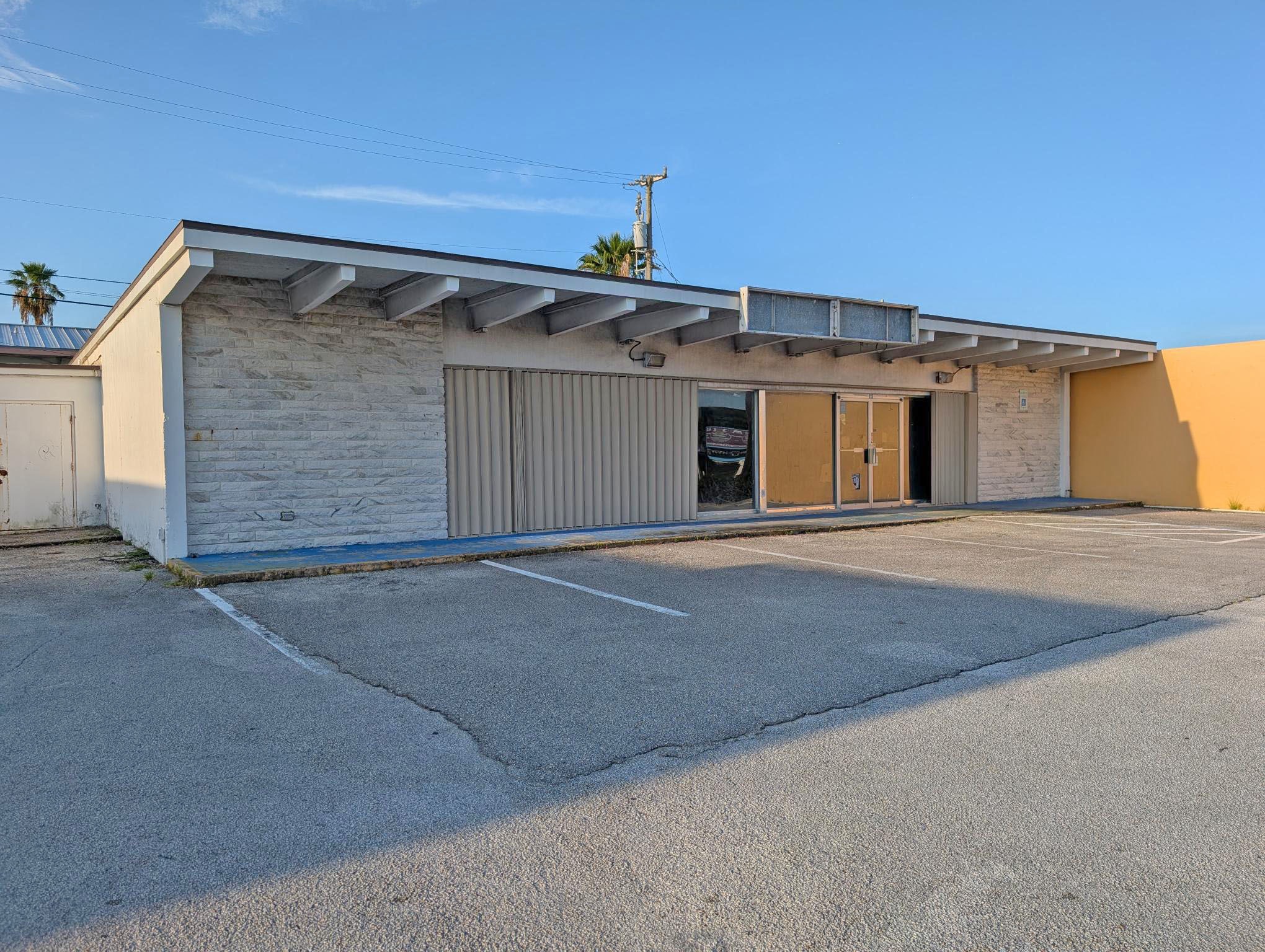 215 5th Ave, Indialantic, FL for lease Building Photo- Image 1 of 8