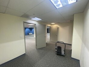 6066 Leesburg Pike, Falls Church, VA for lease Interior Photo- Image 2 of 8