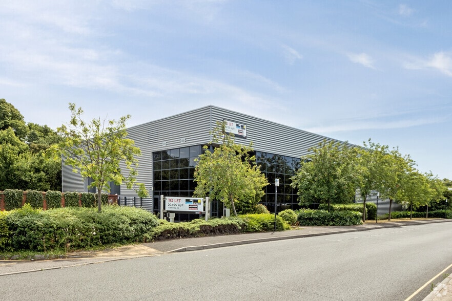 River Gdns, Feltham for sale - Building Photo - Image 1 of 1