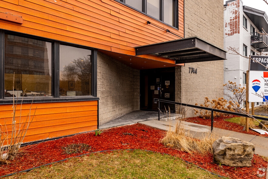 7744 Rue Sherbrooke E, Montréal, QC for lease - Building Photo - Image 2 of 2