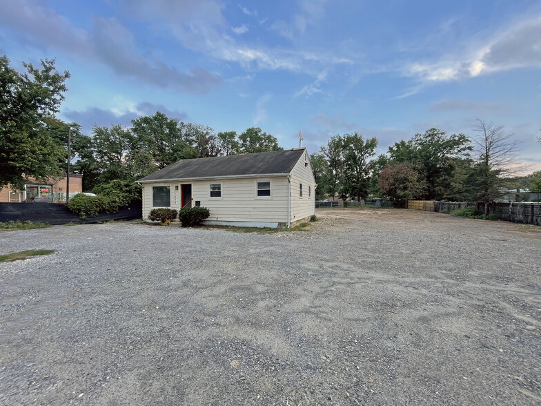 11417 Old Baltimore Pike, Beltsville, MD for lease - Building Photo - Image 1 of 6