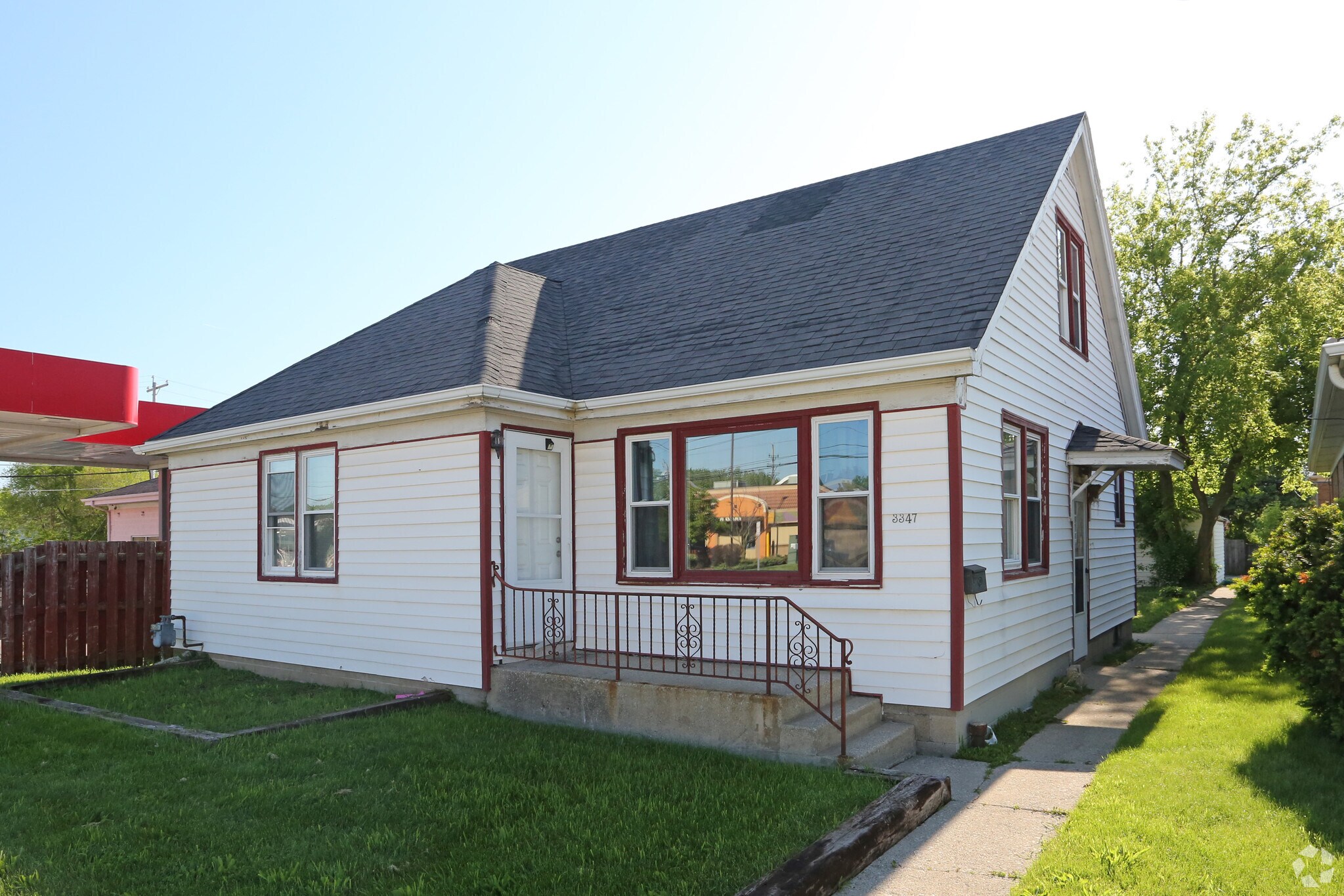 3347 Douglas Ave, Racine, WI for sale Primary Photo- Image 1 of 1