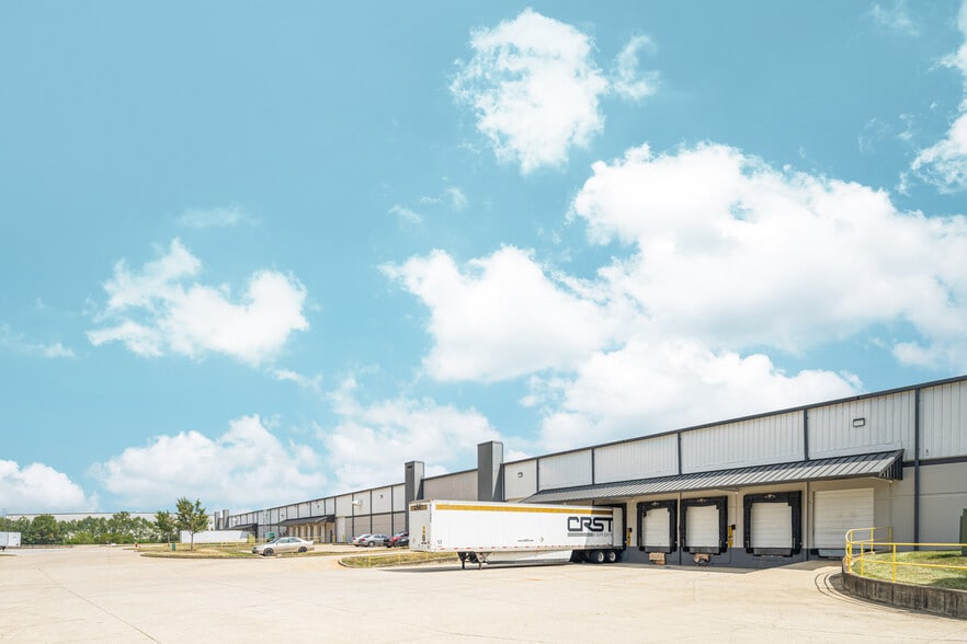 7101 Intermodal Dr, Louisville, KY for lease - Building Photo - Image 3 of 14