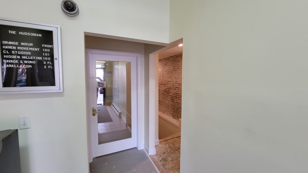 119 Broadway, Newburgh, NY for lease - Interior Photo - Image 2 of 15