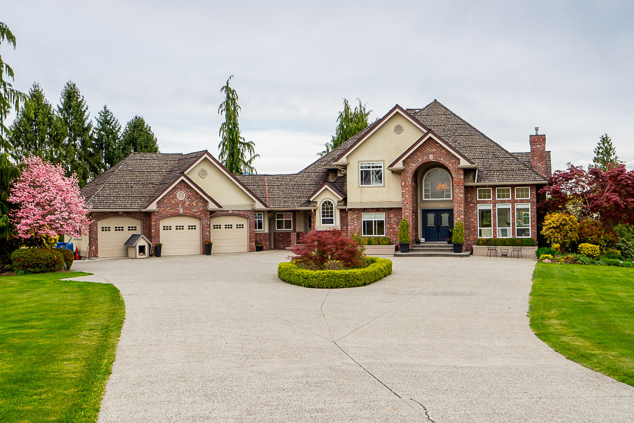 31111 N Burgess Av, Abbotsford, BC for sale Primary Photo- Image 1 of 93