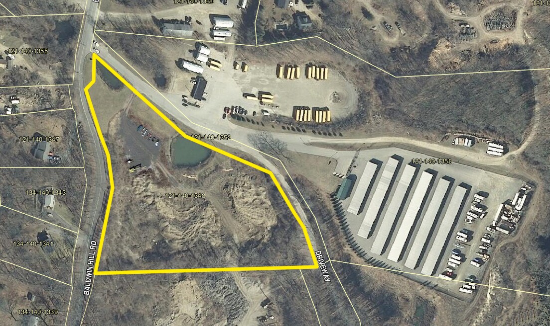 1348 Baldwin Hill Rd, Gales Ferry, CT 06335