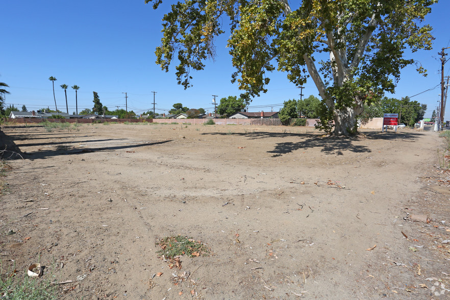 2604 N Clovis Ave, Clovis, CA for sale - Building Photo - Image 1 of 1