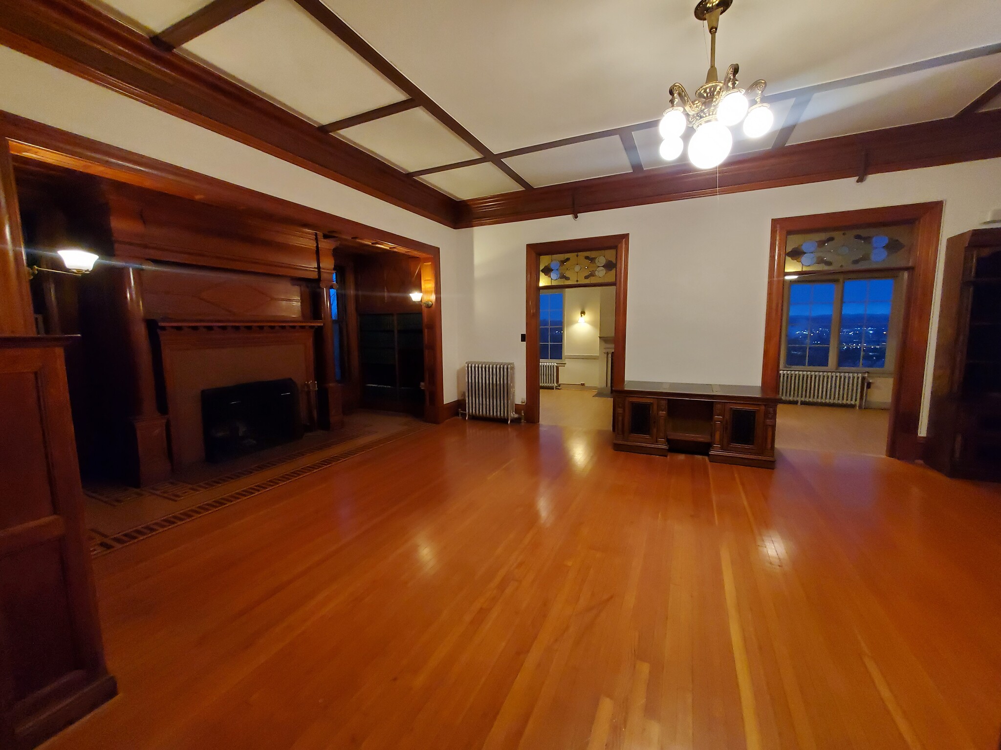 401 Broadway, Tacoma, WA for lease Interior Photo- Image 1 of 21