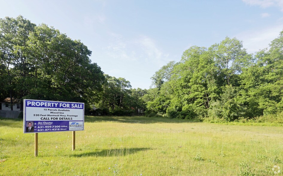 Montauk Hwy, Mastic, NY for sale - Primary Photo - Image 1 of 1