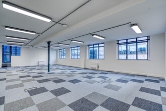 22 Stephenson Way, London for lease Interior Photo- Image 2 of 4