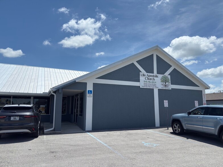 3762 Tamiami Trl, Port Charlotte, FL for sale - Building Photo - Image 2 of 21