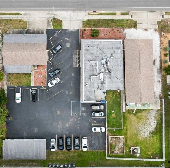 Walsingham Rd Redevelopment portfolio of 3 properties for sale on LoopNet.com - Building Photo - Image 3 of 7