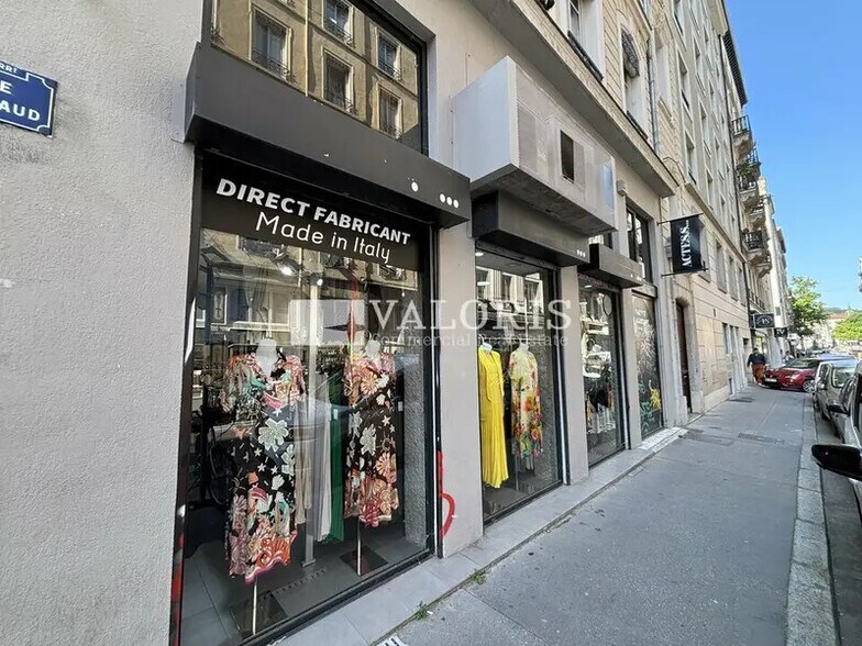 Retail in Lyon for lease - Building Photo - Image 2 of 5