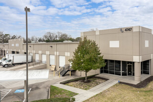 4747 S Pinemont Dr, Houston TX - Warehouse