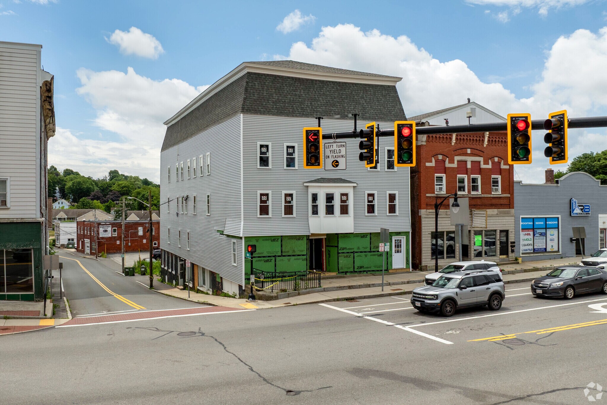126 Main St, Spencer, MA for sale Primary Photo- Image 1 of 1