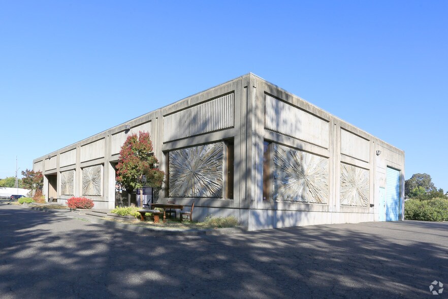 5850 Commerce Blvd, Rohnert Park, CA 94928