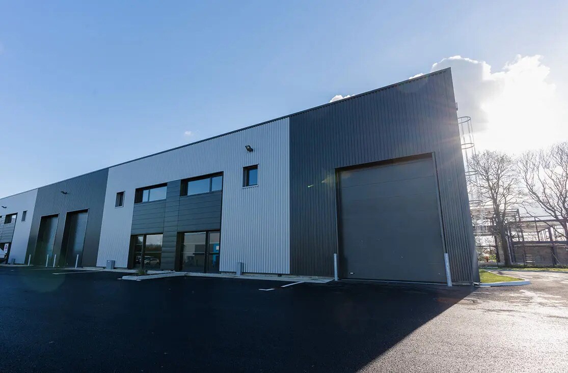 Retail in Janzé for sale Building Photo- Image 1 of 8