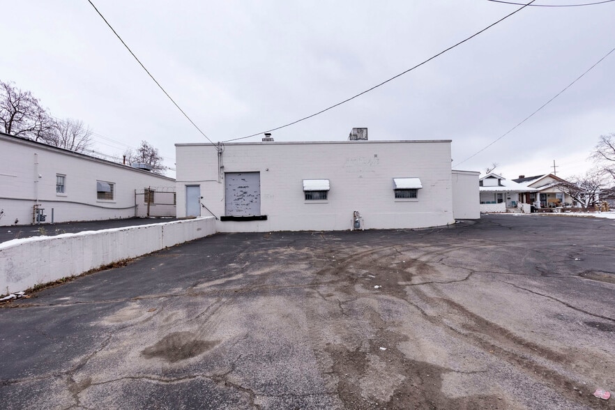 1311 Bernheim Ln, Louisville, KY for sale - Building Photo - Image 1 of 39