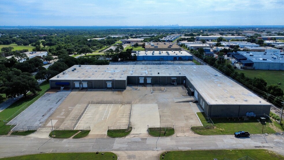 1170-1180 109th St, Grand Prairie, TX for lease - Building Photo - Image 2 of 9