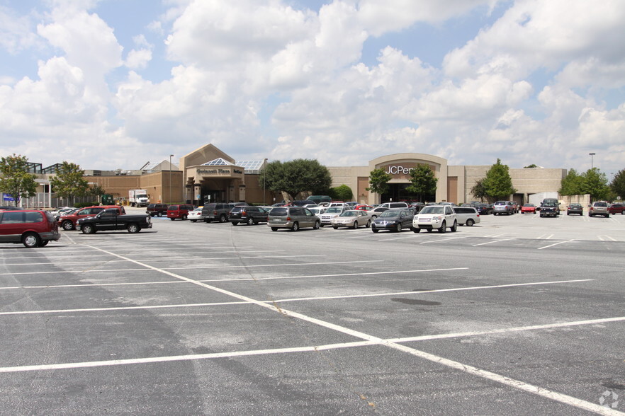 2100 Pleasant Hill Rd, Duluth, GA for sale - Primary Photo - Image 1 of 1