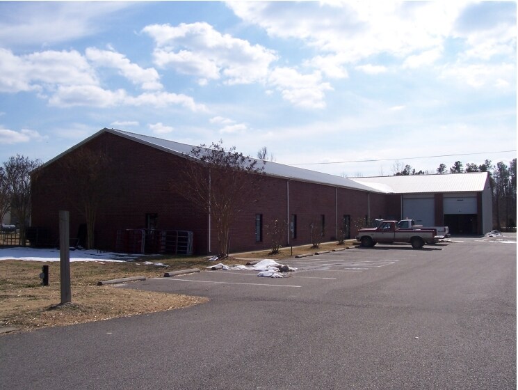 9315 Pocahontas Trl, Providence Forge, VA for sale - Primary Photo - Image 1 of 1