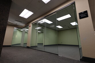 555 N Carancahua St, Corpus Christi, TX for lease Interior Photo- Image 1 of 6