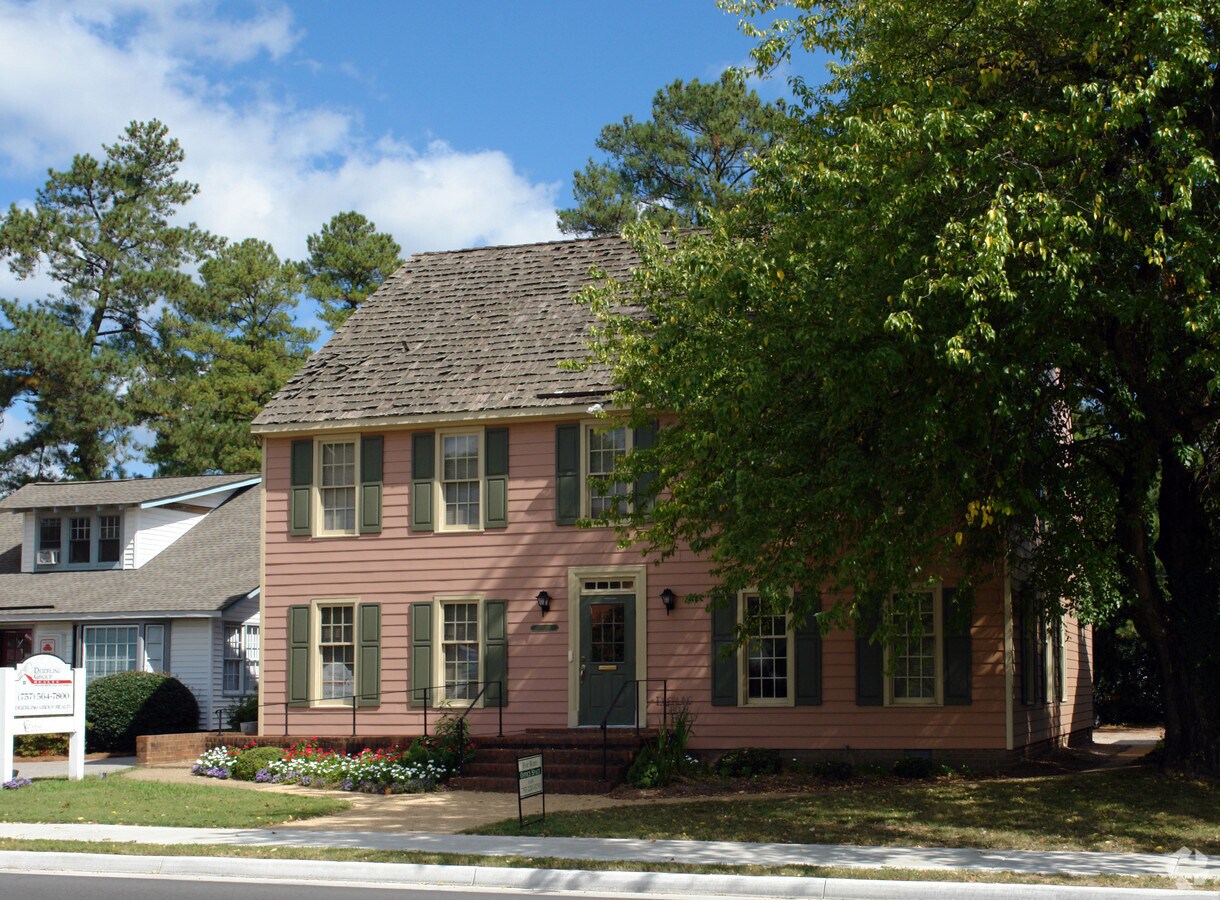 1001A Richmond Rd, Williamsburg, VA 23185