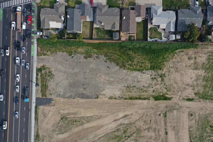 2400 Fulkerth Rd, Turlock, CA for sale - Building Photo - Image 2 of 2