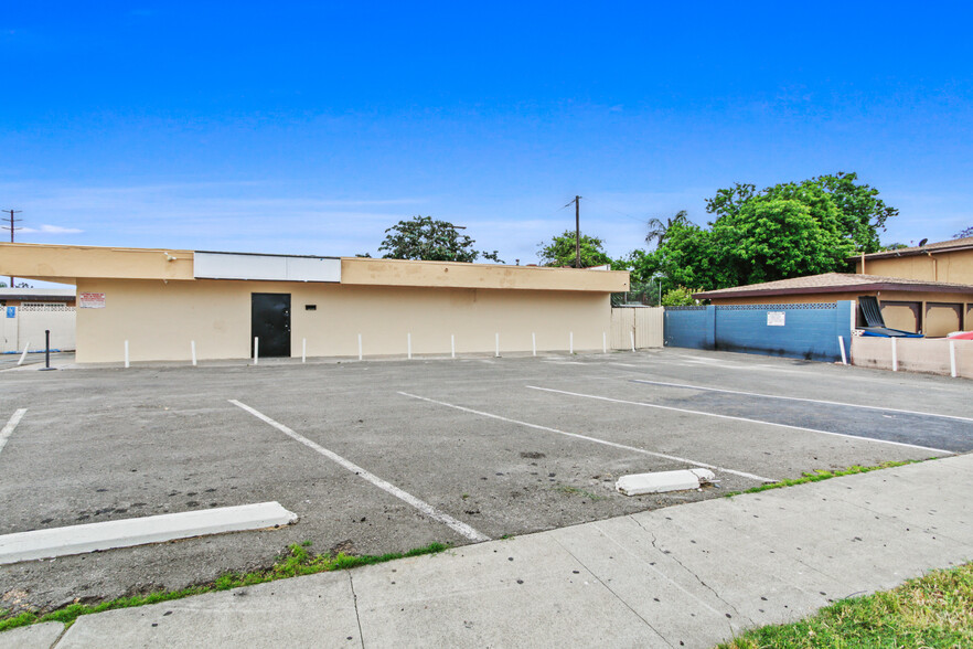 1902 S Standard Ave, Santa Ana, CA for sale - Building Photo - Image 3 of 7