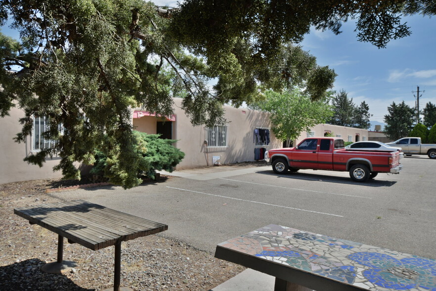 5817 Central Ave NW, Albuquerque, NM for sale - Building Photo - Image 1 of 1