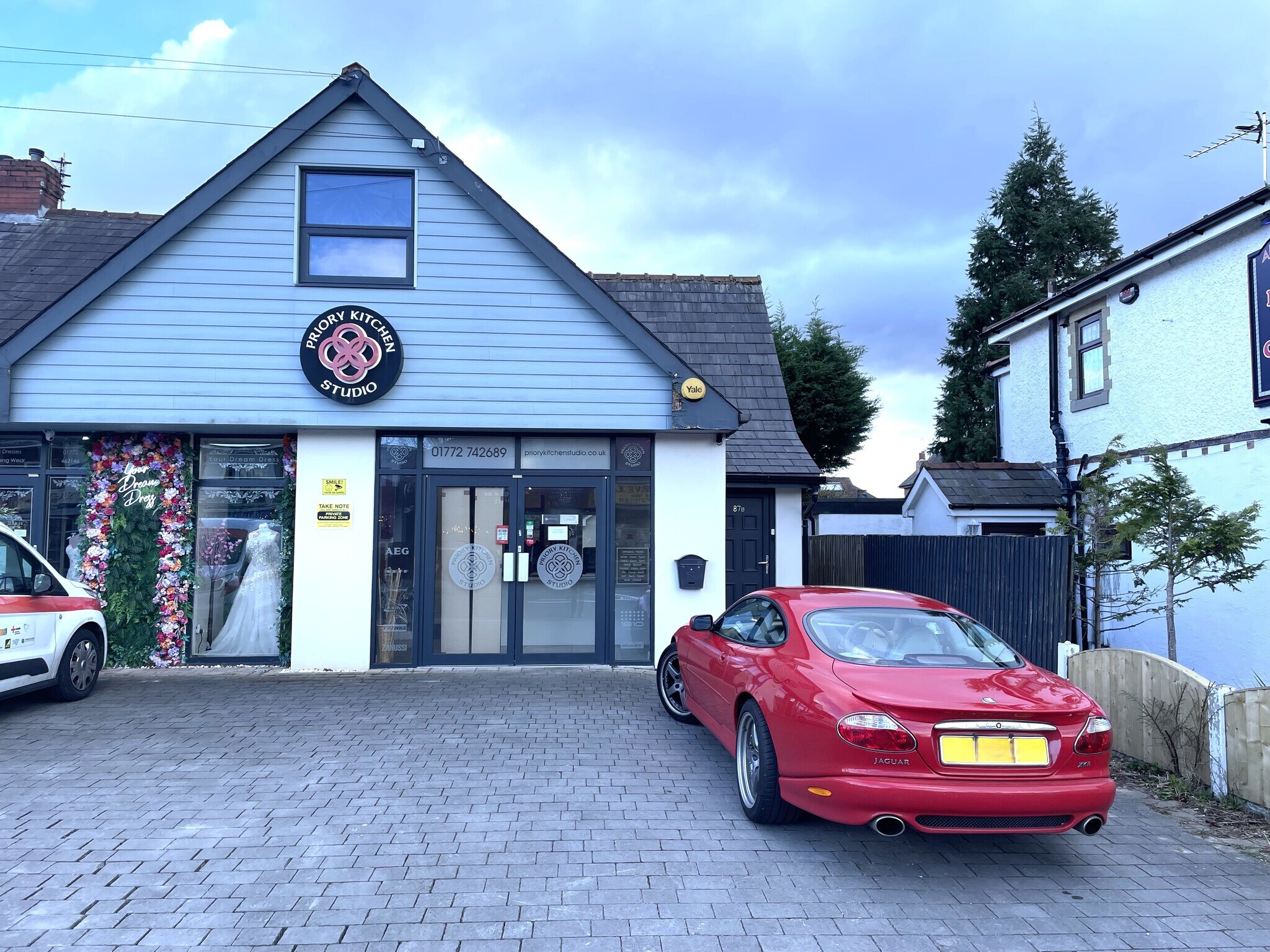 87 Liverpool Rd, Penwortham for sale Building Photo- Image 1 of 1