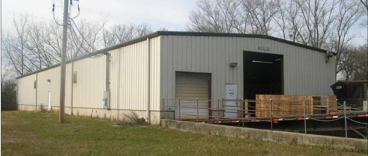 1065 Sill Ave, Aurora, IL for sale Primary Photo- Image 1 of 1