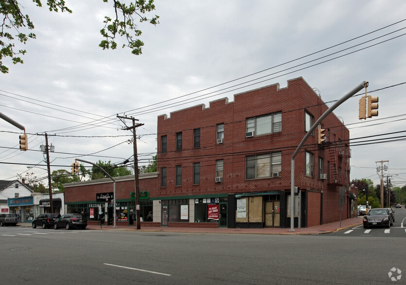 707-717 Middle Neck Rd, Great Neck, NY for sale - Primary Photo - Image 1 of 1
