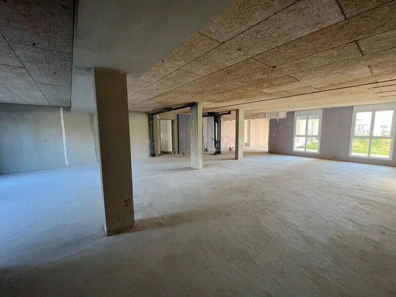 Multifamily in Ozoir-la-Ferrière for sale - Building Photo - Image 1 of 11