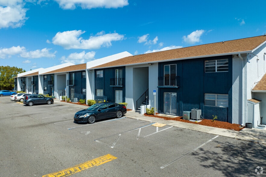 150 E University Blvd, Melbourne, FL for sale - Building Photo - Image 3 of 29