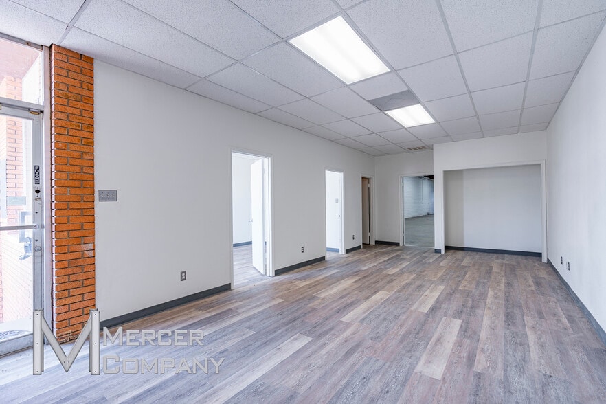 1347 Conant St, Dallas, TX for lease - Interior Photo - Image 2 of 5