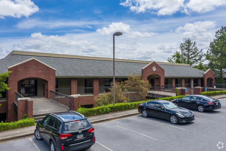 1200 Brookstone Centre Pky, Columbus, GA for lease - Building Photo - Image 2 of 14