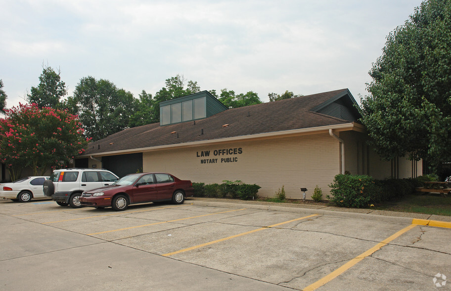 12812 Coursey Blvd, Baton Rouge, LA for sale - Primary Photo - Image 1 of 1