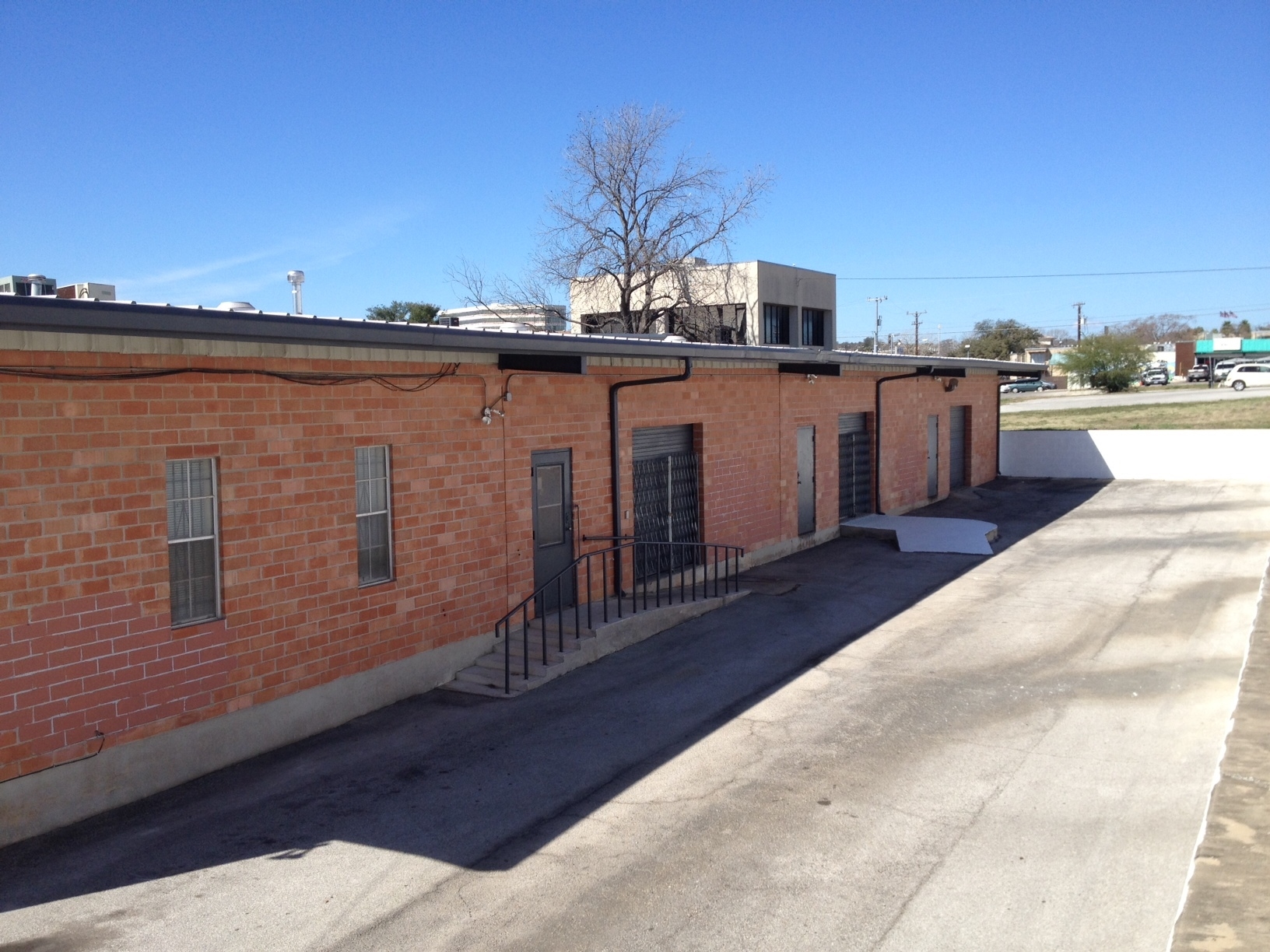 8909 McCullough, San Antonio, TX for sale Primary Photo- Image 1 of 1