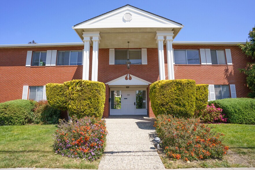 300 Warren Ave, San Leandro, CA 94577
