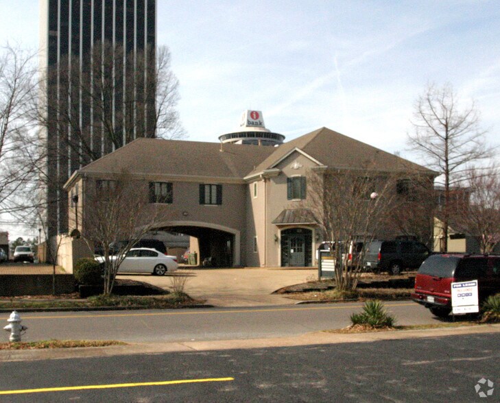 763 E Brookhaven Cir, Memphis, TN 38117