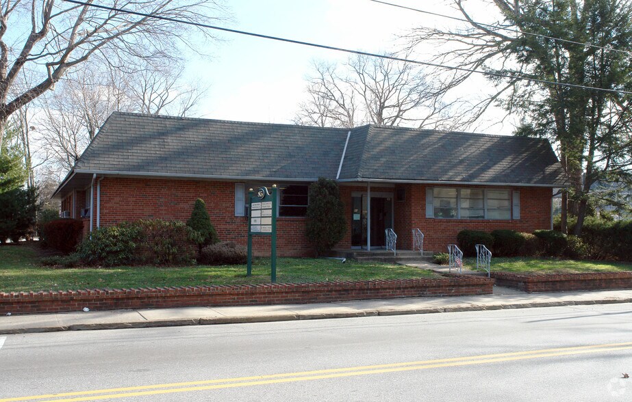 85 N Lansdowne Ave, Lansdowne, PA for sale - Primary Photo - Image 1 of 1