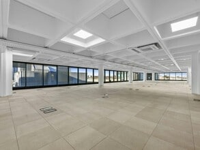 91 Brick Ln, London for lease Interior Photo- Image 1 of 4