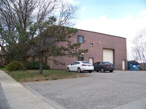 185 Av du Pacifique, Laval, QC for sale Building Photo- Image 2 of 6