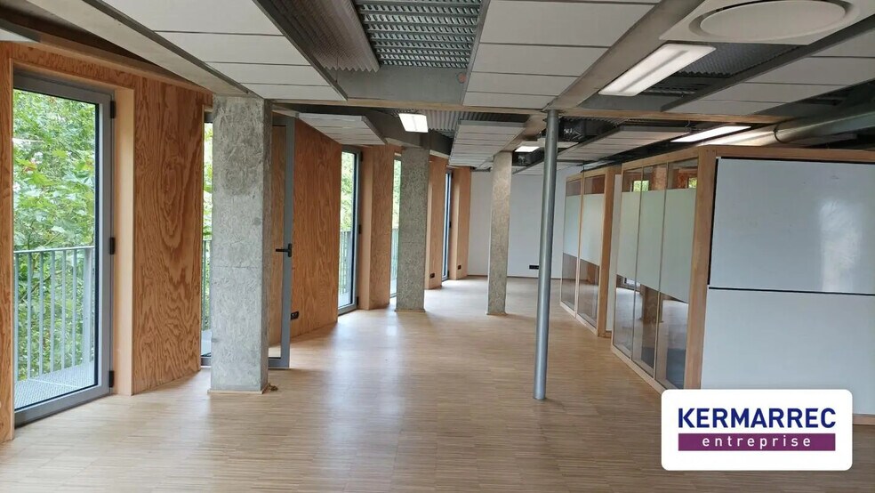 Office in Nantes for lease - Building Photo - Image 2 of 10