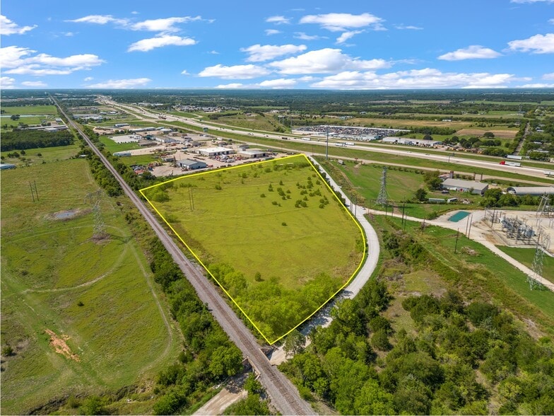 6598 Old Dallas Rd, Elm Mott, TX for sale - Primary Photo - Image 1 of 1