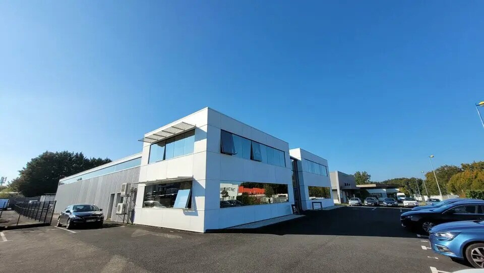 Flex in La Chapelle-sur-Erdre for lease - Building Photo - Image 1 of 6