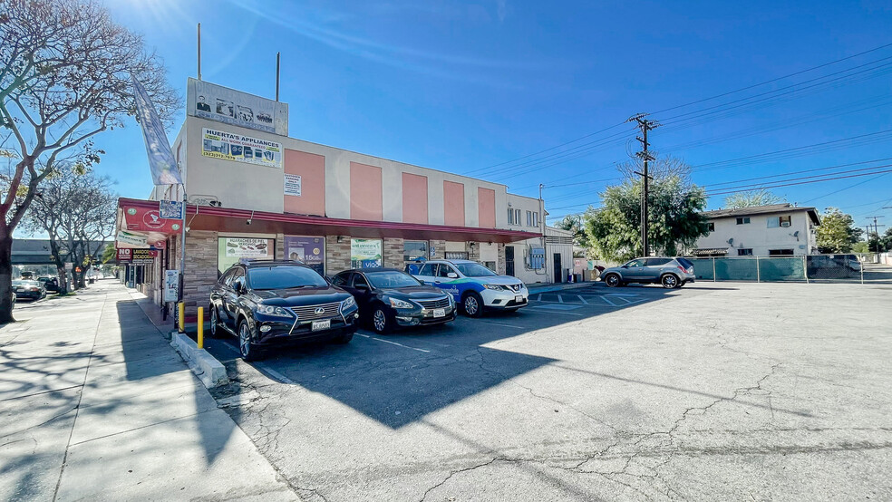 11671-11685 S Atlantic Ave, Lynwood, CA for sale - Building Photo - Image 3 of 16