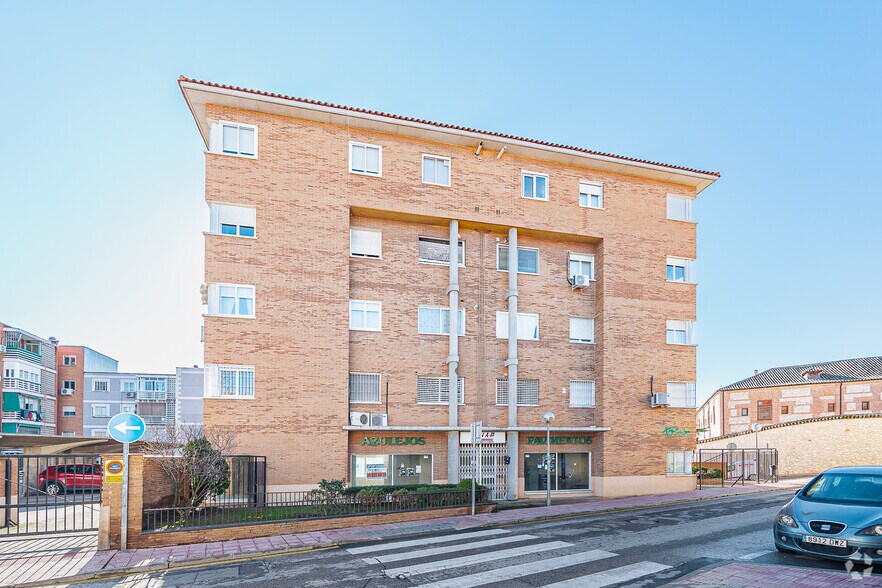 Calle Bretón de los Herreros, 2, Valdemoro, Madrid for sale - Primary Photo - Image 1 of 1